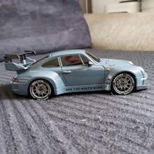 遥控漂移车，1：24 多色遥控车，带 LED 灯，是送给男孩和女孩的生日、万圣节和圣诞节礼物。