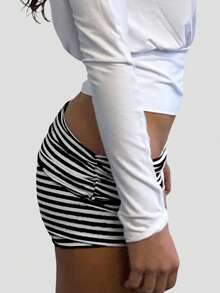 Womens Fold Over Shorts Stripe/ Dots Print Elastic Waist Low Rise Y2k Lounge Shorts Foldover Cute Pajama Micro Bottoms Mini Shorts Loungewear Summer Casual Skinny Pj Bottom Sleep Shorts - màu đen - Xem 2