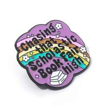 1pc Chasing That Scholastic Book Fair High Enamel Pins Brooch Colour Metal Badge Brooches For Women Kids Lapel Pin Jewelry Gift Men Gifts Bag Pins Christmas