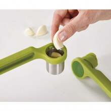 Joseph Joseph Helix Garlic Press Mincer Ergonomic Twist-Action Hand Juicer Stainless Steel, Green - MàuA - Xem 5