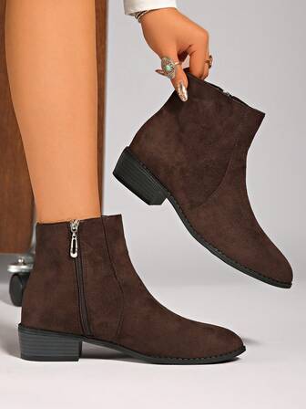 女士秋冬新款切尔西踝靴，黑色、红色，多种颜色可选，粗跟厚底简约设计，侧拉链，穿着舒适时尚