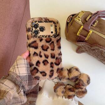 Autumn/Winter Furry Leopard Print Wristlet Phone Case - With Lens Holder Design - Compatible With IPhone 17/16/15/14/13/12/11, Leopard Furry Wristlet Lens Holder