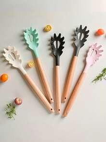 1pc Pasta Spoon With Grooves, Pasta Claw, Home Noodle Spoon, Bar Ice Spoon, Dumpling Spoon, Egg Spoon, Strainer, Pasta Colander Spoon, Heat-Resistant Cooking Tool, Kitchen Utensil, Convenient For Holding And Draining, Multi-Functional Colander Spoon, Essential Kitchen Tool, Suitable For Noodle And Pasta Cooking, Fit For Home, Hotel, Restaurant, Bar And More