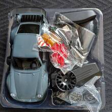 遥控漂移车，1：24 多色遥控车，带 LED 灯，是送给男孩和女孩的生日、万圣节和圣诞节礼物。