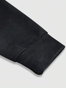 男士休闲修身款“Faith Over Fear”字母印花落肩连帽衫，长袖上衣