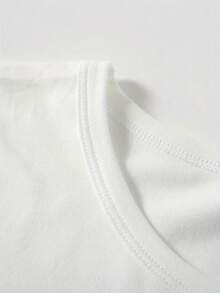 Camiseta Casual de Manga Corta para Mujeres con Gráfico de Doble Cola Juguetón - Poliéster Suave y Elástico, Lavable a Máquina, Comodidad para Todas las Estaciones, Estilo de Ropa de Calle de Cuello Redondo (Negro/Gris/Blanco), Camisetas Lindas, Ropa Cómoda, Ropa de Estilo Urbano, Tela de Textura Suave, Moda de Temporada, Ropa de , Ropa Duradera, Camiseta Estampada, Moda de Calle - Blanco - Ver 5
