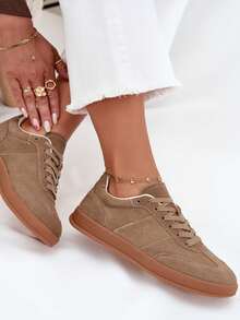 Damskie Sneakersy Big Star SS274675 HI-POLY SYSTEM z naturalnej skóry zamszowej na platformie Beżowy Czarny Brązowy