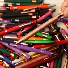 20 piezas de bolígrafos retráctiles de bambú con impresión equivocada, diseño de Body de metal, de moda, adecuados para oficina, negocios, escuela y diversos eventos, opción de regalo ideal (tinta negra)