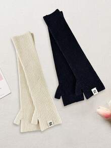 1 Pair Of Autumn And Winter Long Finger Gloves, Solid Color Design And Fashionable Sense Of Fashion, Suitable For Cycling Scenarios, Can Meet The Warmth And Cold Demand