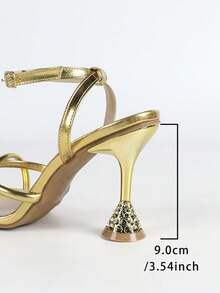 Giày sandal cao gót mũi vuông quai chéo màu vàng kim sang trọng, tối giản, quyến rũ dành cho nữ, thích hợp cho các bữa tiệc, đám cưới, sự kiện ngoài trời, phù hợp với trang phục mùa xuân hè. - Vàng - Xem 9