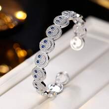 Modny minimalistyczny okrągły uśmiechnięty twarz miedziany cyrkonia sześcienna dekoracyjny dodatek, odpowiedni na imprezy i spotkania