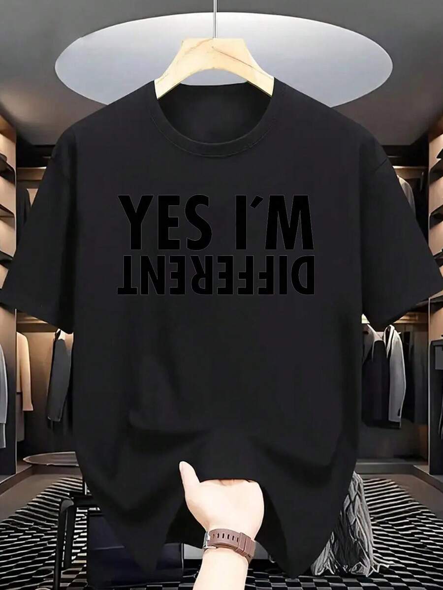 Men's Funny Saying T-Shirt - "YES I'M DIFFERENT" Green Tee, Stretchy Lightweight Shirt for Everyday Casual Wear & Parties - Machine Washable Round Neck Top, Summer Clothing, Bold Print Design, Comfortable Fit, 100% Cotton, Casual American Minimalist Men's Graphic Print Short Sleeve Crew Neck T-Shirt - Negro - Ver 1