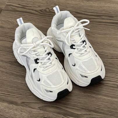 NZNF Zapatillas deportivas de moda y favorecedoras para mujeres, color blanco, con aumento de altura, suela gruesa retro, de caña baja, nuevas llegadas del otoño 2025