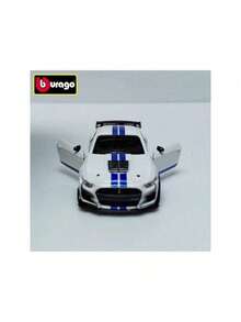 1:64 比例合金压铸汽车模型玩具，官方授权奔驰、、凯迪拉克、保时捷、雪佛兰复刻版，收藏级赛车模型，男士生日礼物，赛车玩具 - 2020年野馬Shelby GT500-白色 - 查看 4