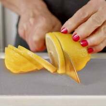 - Juego de 8 alfombrillas de corte flexibles blancas, 4 alfombrillas grandes de 11.5x 15 pulgadas y 4 pequeas de 8x 11 pulgadas, tablas flexibles para cocina, verduras y carne con - 4 Grandes y 4 Pequeños + Gris - Ver 5