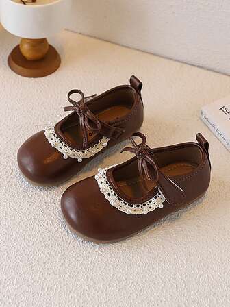 1双新款女童蝴蝶结装饰漆皮鞋，2025新款女童蝴蝶结印花水钻漆皮鞋，新款童鞋，公主鞋，软底，时尚，春秋季，魔术贴，珍珠，婴儿皮鞋，舒适软底，校园风，舞蹈鞋