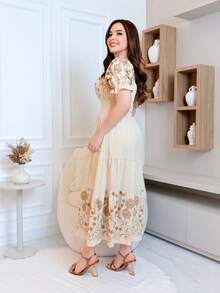 Vestido midi luxo viscomida  bodardo enlegante manga curto