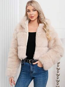 Abrigo elegante de mujer de color caqui, de moda, cálido, con capucha de piel sintética, de longitud regular y manga larga regular para el invierno