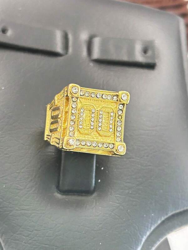 Anel Masculino De Aço Inoxidável Com Incrustação De Quatro Lados Lucky Number 00 Palace