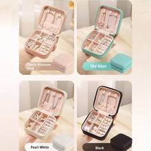 Caja de viaje de joyería de PU de alta calidad, caja de joyería, caja de almacenamiento de joyería pequeña, gran capacidad adecuada para guardar anillos, aretes, colgantes, relojes, collares, lápices labiales; el regalo perfecto para Halloween, Acción de Gracias, San Valentín y Navidad