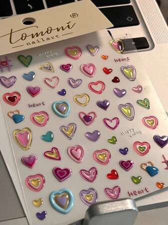 1/3 件全新 5D 美甲贴纸 | 心形图案指甲贴/3D 花卉和卡通蝴蝶图案 | 自粘 3D 指甲装饰、甜美可爱的指甲装饰、DIY 手工美甲、优质平面美甲贴花，适用于 DIY、笔记本装饰、手机壳装饰和美甲。