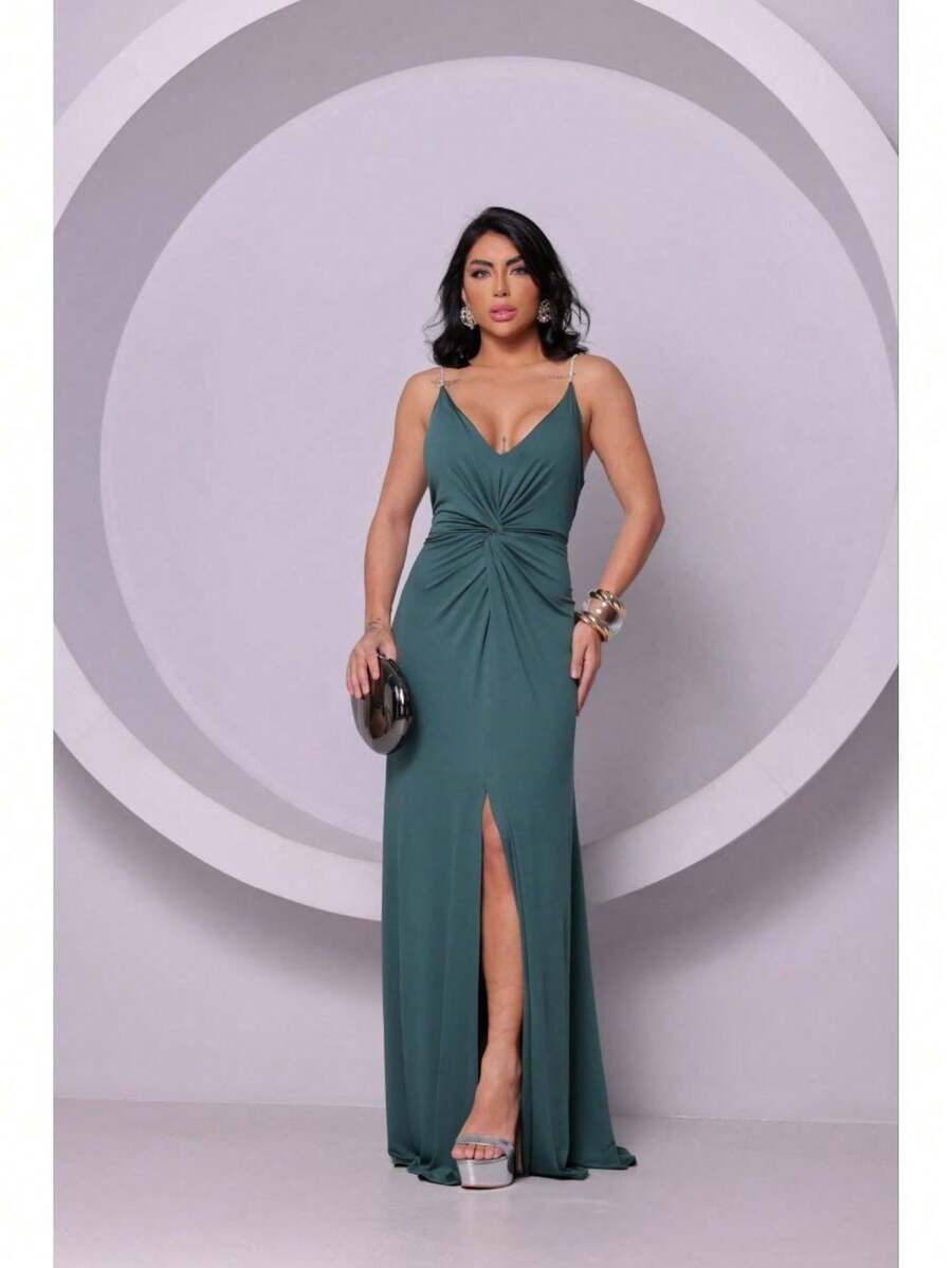 Vestido Longo Festa Feminino com Decote Profundo e Alça Brilhante - Verde Escuro - Visão 1