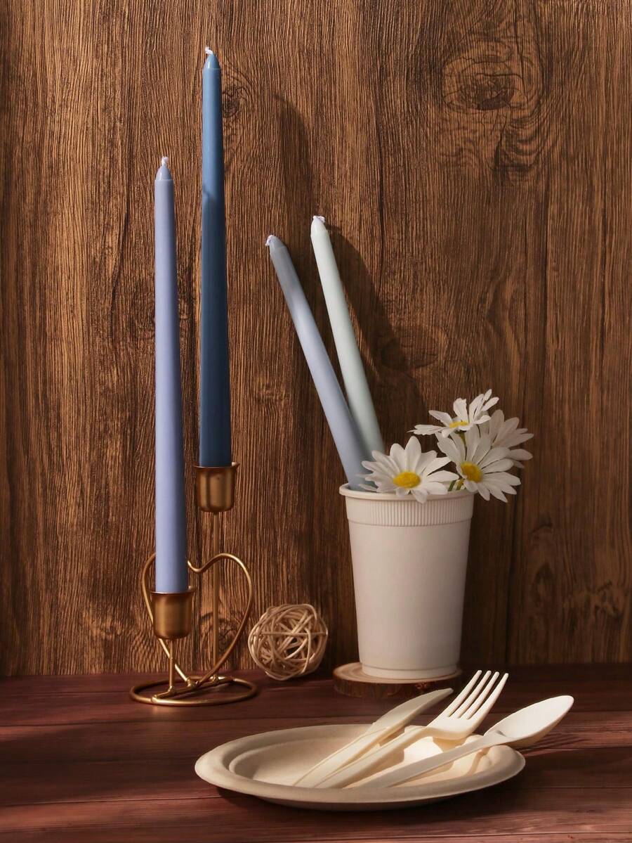 Diese Box enthält vier langstielige Kerzen in einem Farbverlauf-Set, geeignet für Hochzeiten, Feiertage, Kerzenlichtdinner, romantische Abendessen und andere Anlässe. Sie eignen sich auch ideal für Hochzeitsdekoration, Geburtstagsfeiern, Heimdekoration und Schlafzimmerdekoration.