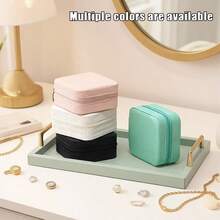 Caja de viaje de joyería de PU de alta calidad, caja de joyería, caja de almacenamiento de joyería pequeña, gran capacidad adecuada para guardar anillos, aretes, colgantes, relojes, collares, lápices labiales; el regalo perfecto para Halloween, Acción de Gracias, San Valentín y Navidad