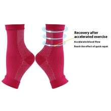 زوج من أكمام الضغط للقدم مع دعم القوس مثالي للرياضة والجري والتنزه والدراجات والارتداء اليومي