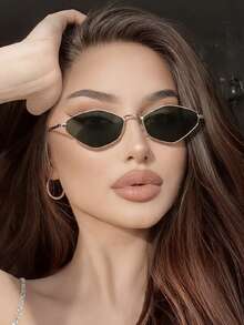 1 Pair Women's Gold Polygonal Metal Frame Solid Color Vintage Stylish Fashion Glasses