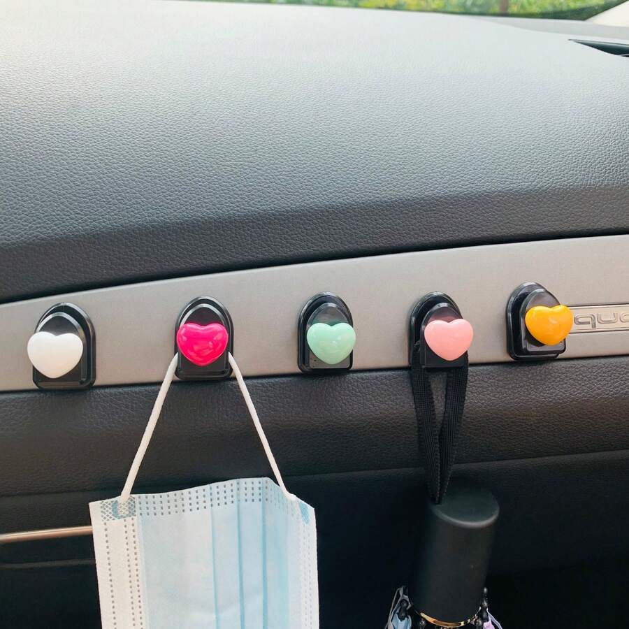 5 pièces Crochets de voiture mignons en forme de cœur, crochets adhésifs puissants pour l'intérieur de la voiture, convenant pour le tableau de bord, les portes, les dossiers de sièges passagers, décoration de voiture multifonctionnelle et élégante