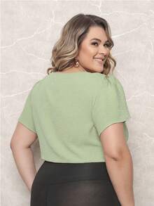 ONLYONE - PLUS SIZE WOMEN'S BLOUSE, SHORT SLEEVE PRINCESS, PLEATES ON THE NECKLINE, LIGHT DUNES - ELEGANT WOMEN'S BLOUSES, LARGE - 橄欖綠 - 查看 3