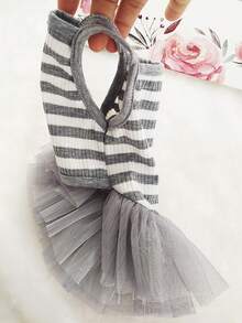 holdhoney Polyester Mesh Dress, Gray-White Striped Gauze Dress, Summer Thin, Soft And Skin-Friendly, Cat And Dog Pullover Dress, Cute And Casual, Elegant, Small Dog Clothing, Princess Strap, Spring And Autumn Tank Dress, Suitable For Cat And Dog Owners For Outdoor Travel Dressing Clothes.