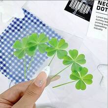 Tarjeta postal de trébol de cuatro hojas transparente, adecuada para aniversario, Acción de Gracias, Pascua - Marcador de libros floral, decoración de regalo, papelería para vacaciones, estilo minimalista y elegante, foto visible