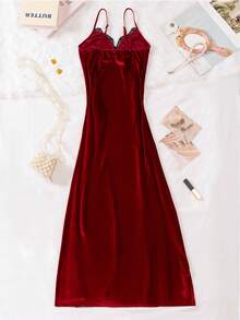 Nuevo camisón sexy con abertura alta, de terciopelo con parches de encaje bordado con flores de lámina metálica