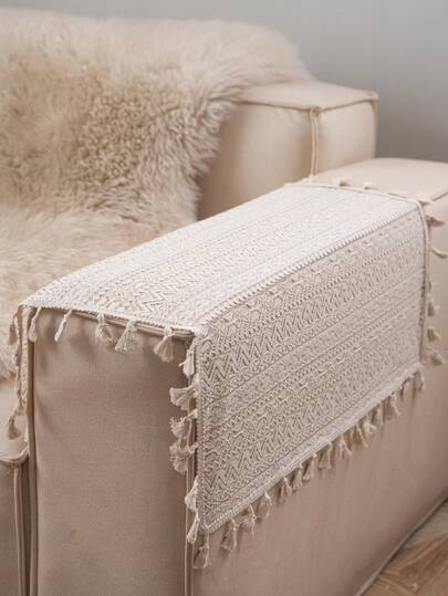 Tokoto 1 قطعة مفرش طاولة مربع من الكتان الحديث بتطريز دانتيل بيج، مناسب لديكور عيد الميلاد وحفلات الهالوين وطاولات صغيرة والكراسي والمداخل، لجميع المواسم