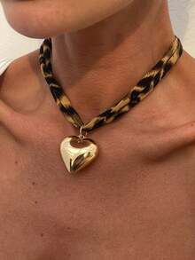 1pc Leopard Printing Necklace, Heart Bow Star Flower Pendent Necklace, Winter Necklace, Daily Accessory, Dating, Party Necklace, Woman Gift, Valentine's Day Gift Valentines