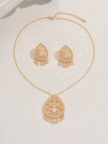 Set di 3 pezzi di gioielli vintage eleganti, composto da collana con pendente a goccia d'acqua e nappine, e orecchini abbinati, adatto per uso quotidiano, vacanze, feste, banchetti