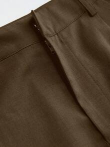 Vela Rue 极简设计连体裤，钩扣和拉链闭合，薄款纯棕色阔腿裤，修身剪裁，适合所有季节