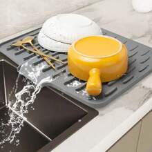 Silicone Drain Mat For Sink, Flow-Guided Kitchen Fruit And Vegetable Dish Drying Mat, Home Countertop Cutting Board Stabilizing Mat - Multicolor - View 2