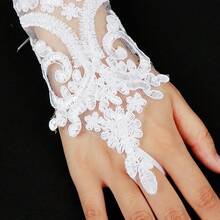 L'VOW 2Pcs Gothic Black Lace Feather Long Gloves For Women Halloween Witch Costume Swan Wristband Cuff{"Color_name":"A-White"} - A-白色 - 查看 8