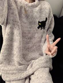 女士半绒毛睡衣套装（2件套），简约黑猫刺绣，圆领上衣和裤子，家居服，秋冬季，舒适保暖 - 灰色 - 查看 4