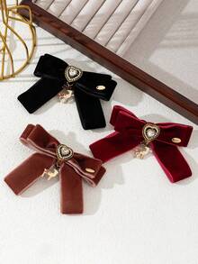 1pc Elegant Vintage Brooch With Velvet Ribbon, Satin Ribbon, Rhinestone Butterfly Ornament, Luxurious Jewelry Brooch, Suitable As Accessory Or Gift For Daily Wear