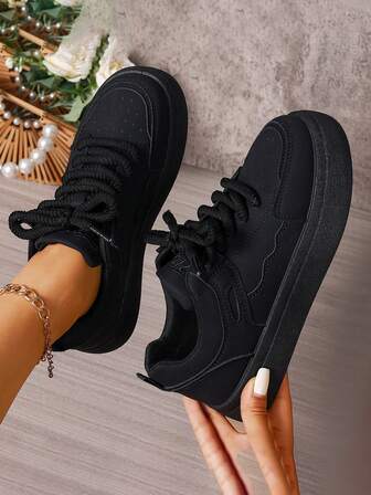 1 Pair Teenagers' Black Thick Sole Sneakers, Fashion Chain Ankle Decor, Breathable Durable Design, Comfortable Casual Versatile Style, Suitable For Daily Wear And Campus Activities
