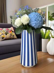 Handpainted Ceramic Flower Vase, Suitable For Desktop Floral Decoration