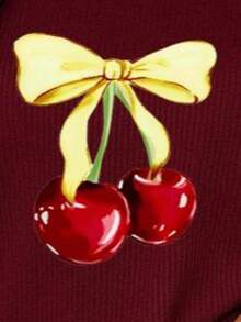 Conjunto casual  Outfit femenino  Ropa cómoda  Look urbano  Estilo relajado Blusa holgada  Blusa estampada  Biker short  Short ajustado  Short deportivo  Estampado lateral - CAOBA MA - Ver 2