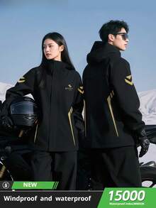 时尚雨衣，全身雨衣，加厚雨衣裤套装，夜间反光雨衣，防水防风雨衣，男女通用雨衣，耐用防暴雨披风，反光条纹，多功能雨衣，适合骑行、旅行、徒步、露营、钓鱼、摩托车骑行等户外活动，保暖耐用，也可用于闺蜜节、宠物派对、嘉年华、派对装饰等场合。