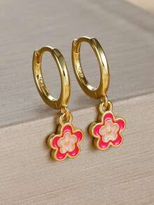 2pcs Copper Creative 5-Petal Flower Earrings For Women, Fresh Color, Delicate And Petite Design, Sweet And Refreshing Style, Suitable For Daily Wear