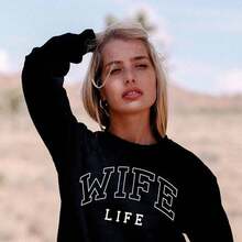 Wife Life Sweatshirt, Bride Sweatshirt, Honeymoon Gift, Newlywed, New Wife, Engagement Gift, Bridal Shower, Unisex Crewneck SweatshirtClassic And Comfortable Cotton Unisex Swearshirt For Everyday Wear. Suitable For Street, Weekend, Sports And Daily Wear, Breathable Thick Fabric, Not Easy To Pilling And Fading - 黑色4 - 查看 1
