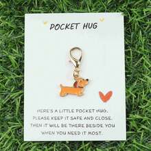 1个/2个/5个/10个装可爱腊肠犬钥匙扣，橙色狗狗造型，活泼可爱。附赠卡片，表达温暖陪伴，适合作为礼物送给家人和朋友。 - 彩色 - 查看 4